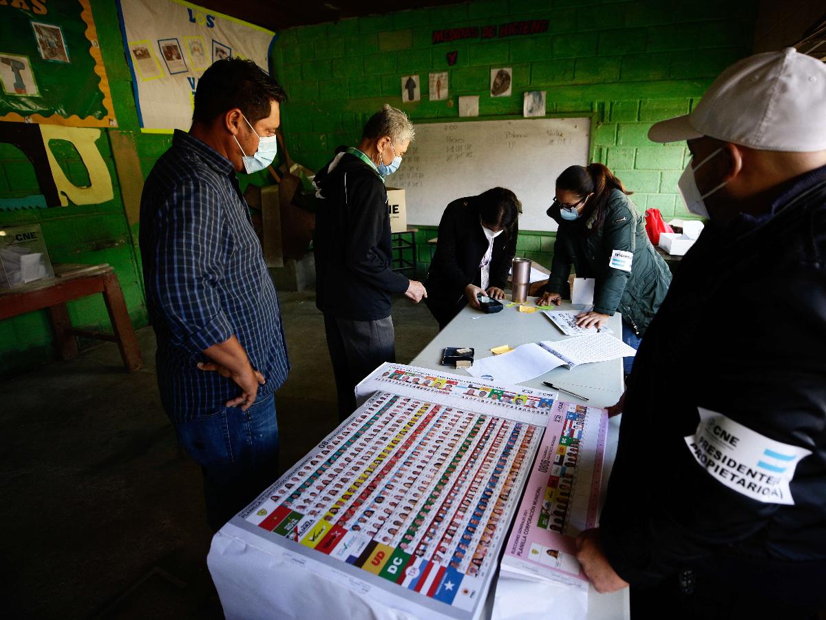 PSH y PL impulsarán segunda vuelta electoral en Honduras