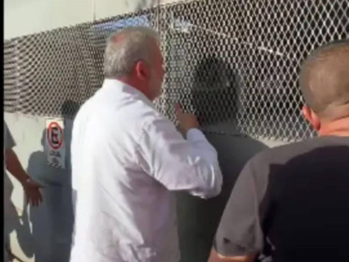 Golpes, abucheos y controversias en elecciones generales en Honduras