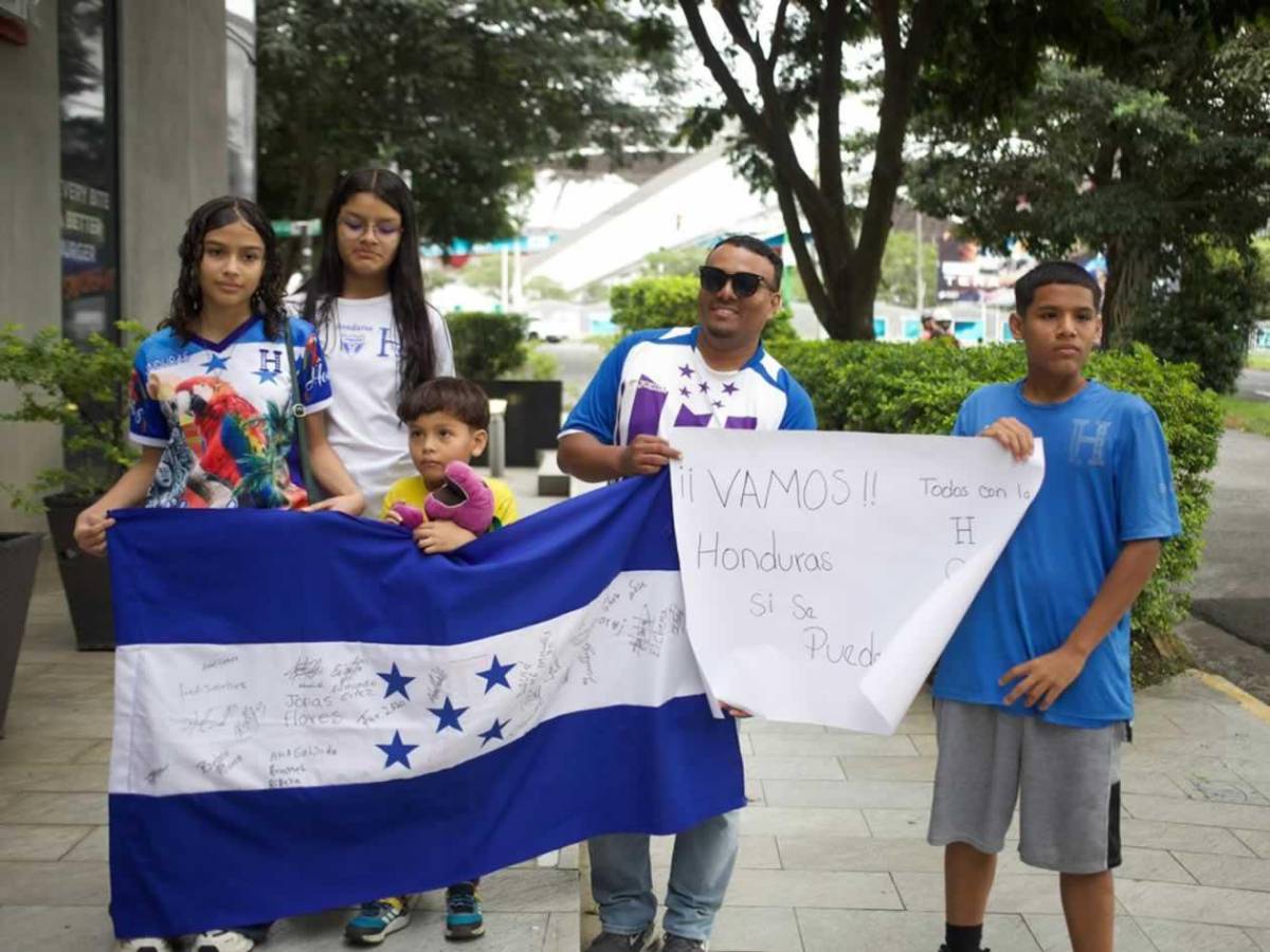 Honduras llega a Costa Rica, el look de Luis Palma y el más solicitado