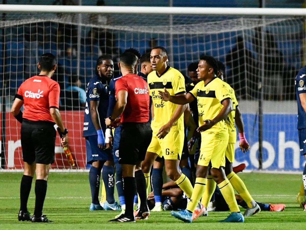 Felicidad de Real España, enfado en Motagua, pelea de jugadores y bellas chicas