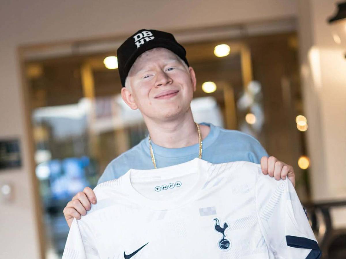 ¿Quién es la chica de amarillo? Ambientazo y locura por Son en la previa del Real España-LAFC