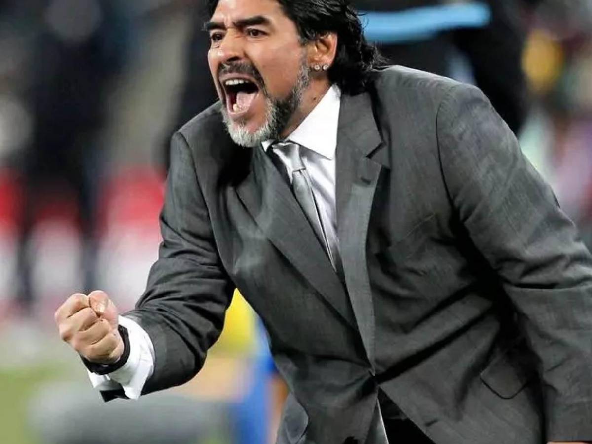 Mintió sobre operación a Maradona: nuevas revelaciones antes de su muerte