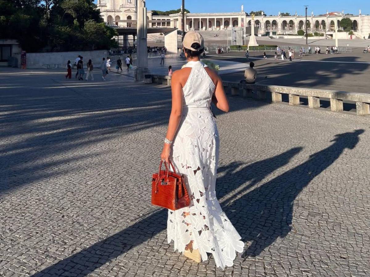 Georgina Rodríguez causa controversia por su atuendo en un templo de Portugal