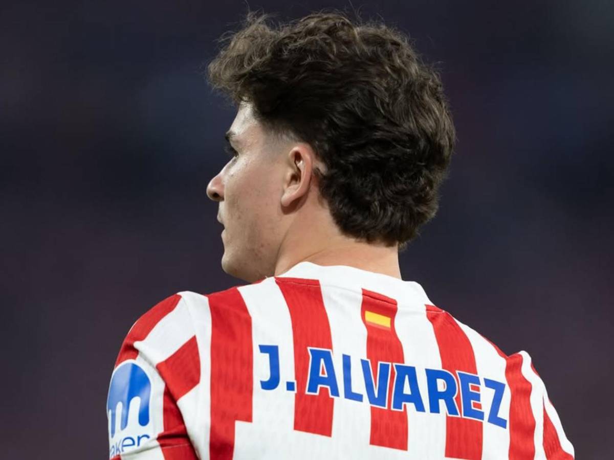 Julián Álvarez da el bombazo: Elige equipo tras ofertas de Barcelona, PSG y Arsenal