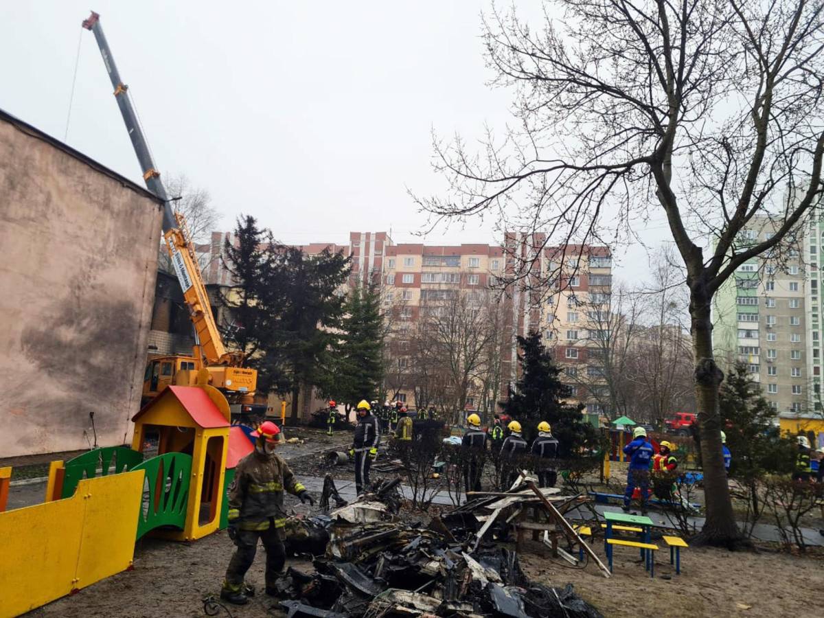 Accidente de helicóptero deja 17 muertos en Ucrania