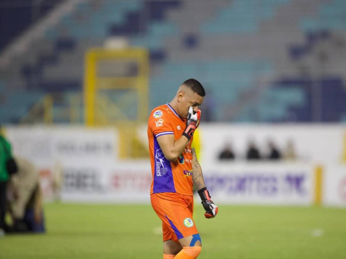 Llanto en futbolistas tras espantosa acción en Honduras: Imágenes desgarradoras