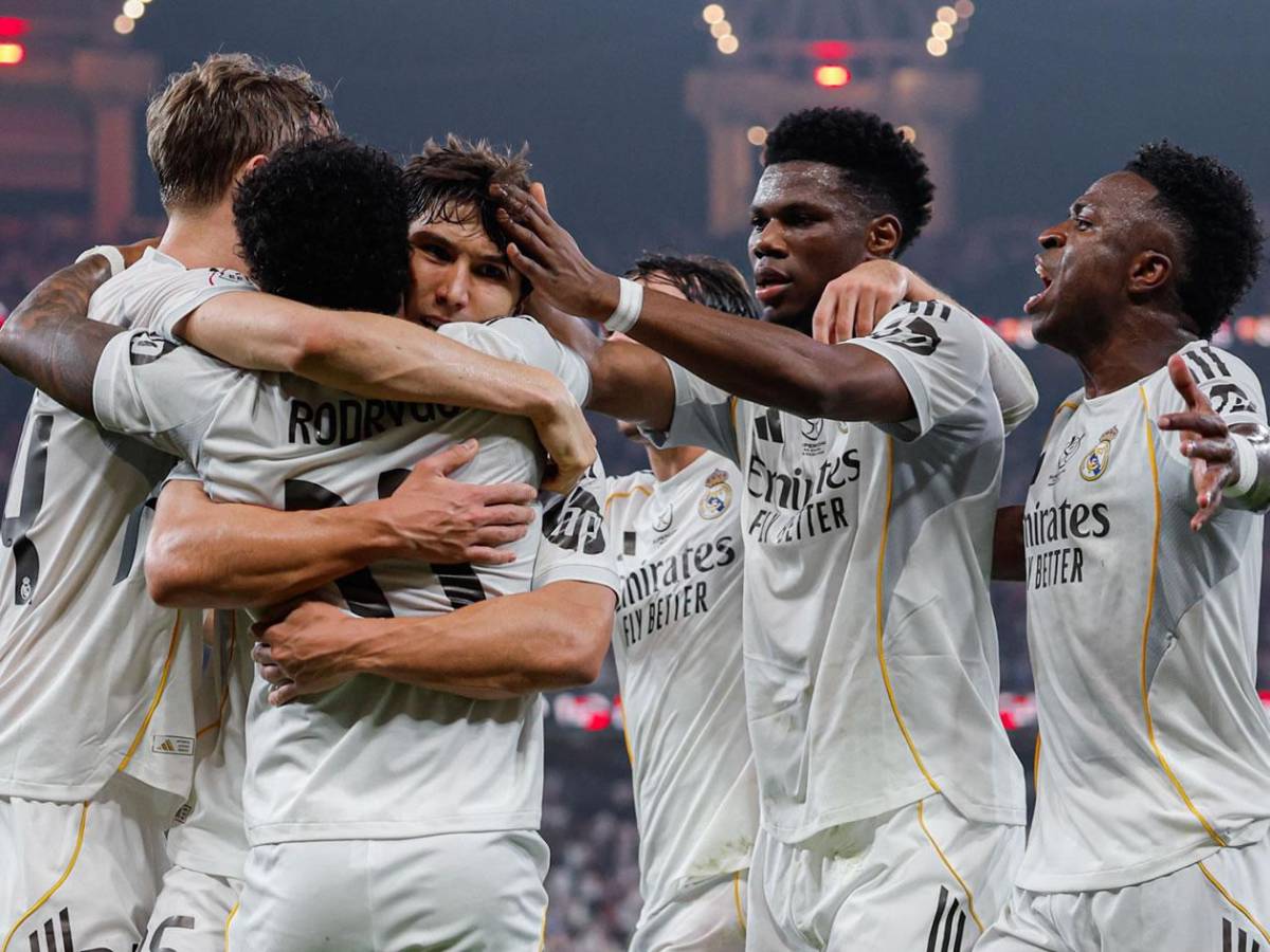 Barcelona festeja la Supercopa, el culpable de derrota del Real Madrid y burla de Raphinha