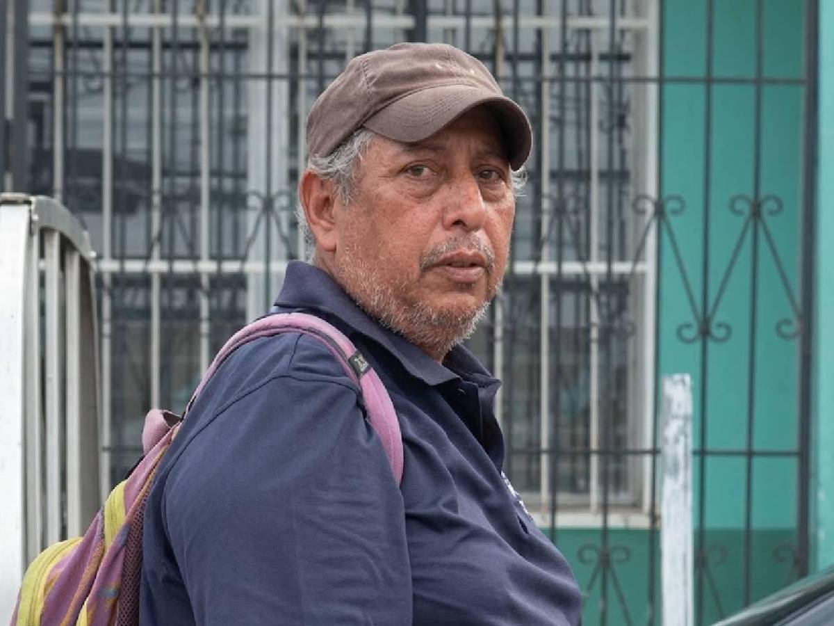 Narrador deportivo hondureño termina en las calles pidiendo ayuda: esto le pasó