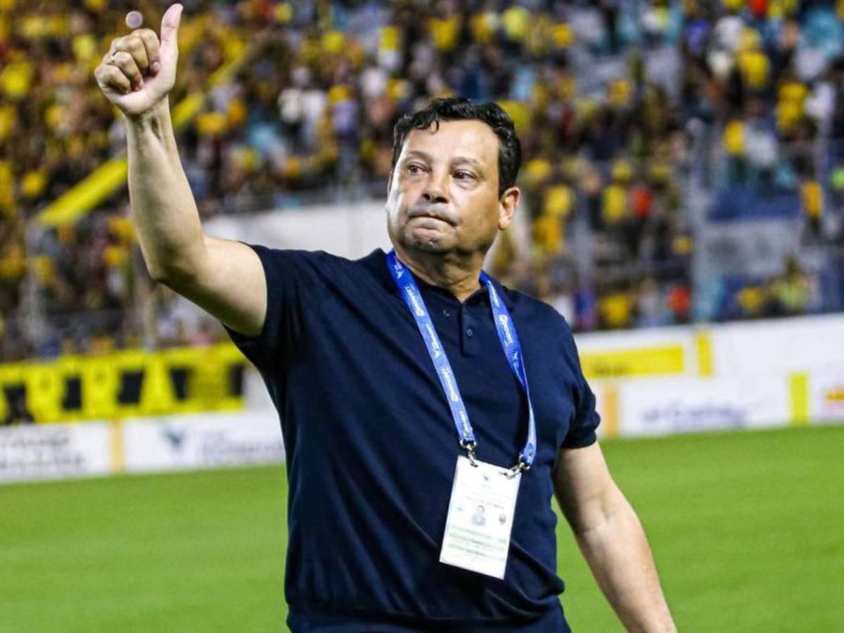 Jeaustin Campos destapa razón de su renuncia al Real España: desgarradoras palabras