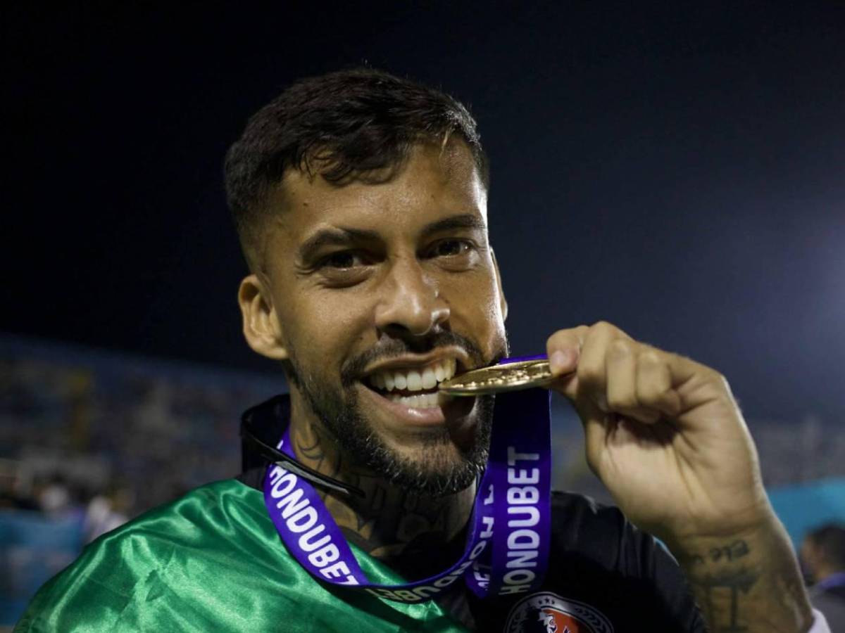 Se va del Olimpia, Real España con fichaje sorpresa y español en Honduras