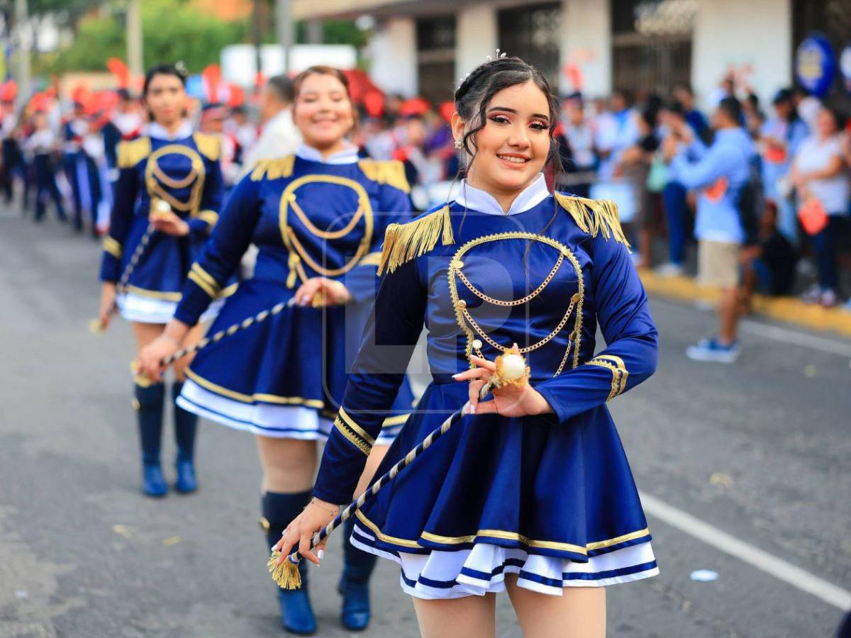 Bellas palillonas, protagonistas de los desfiles en Honduras