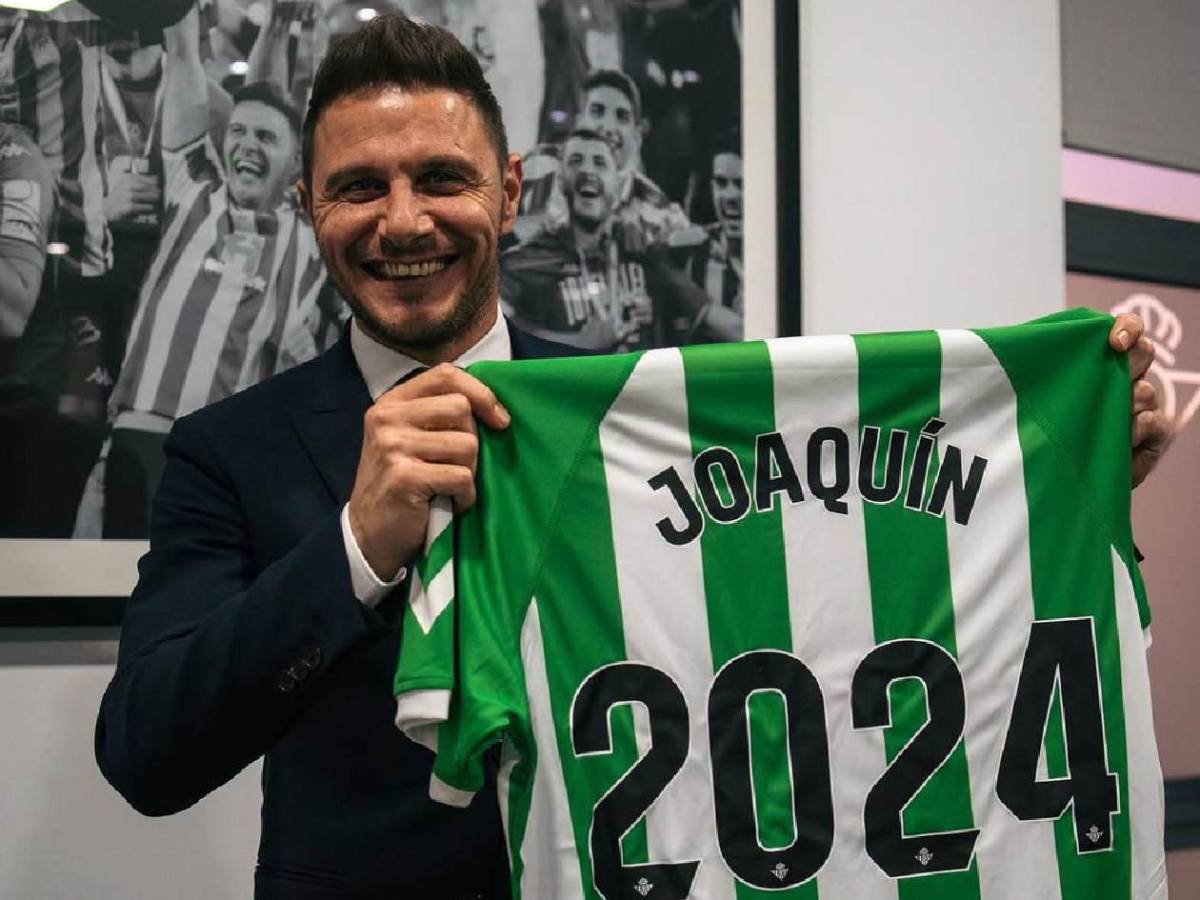 Fue relacionada con Casillas y le filtran chats con otro futbolista; ella responde