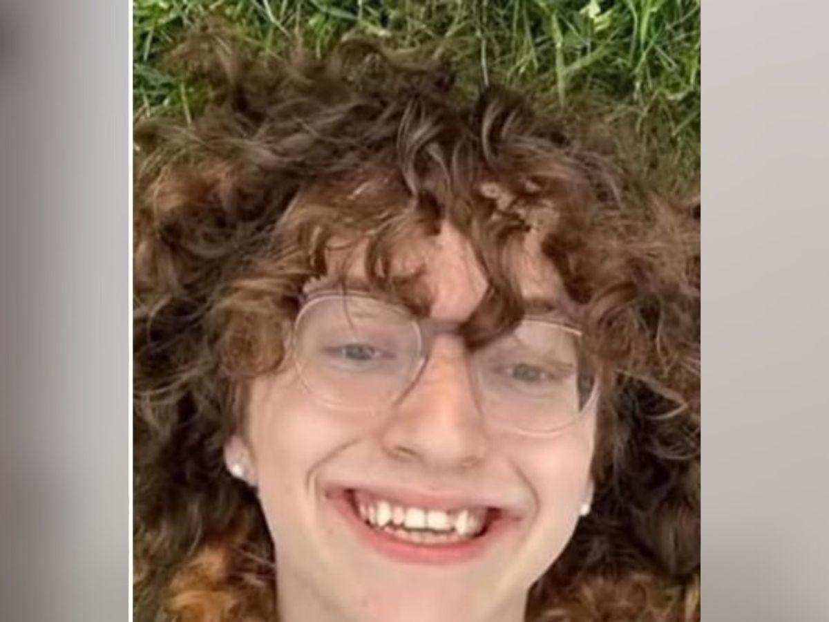 Alejandro y su última publicación antes de ser devorado por tiburones