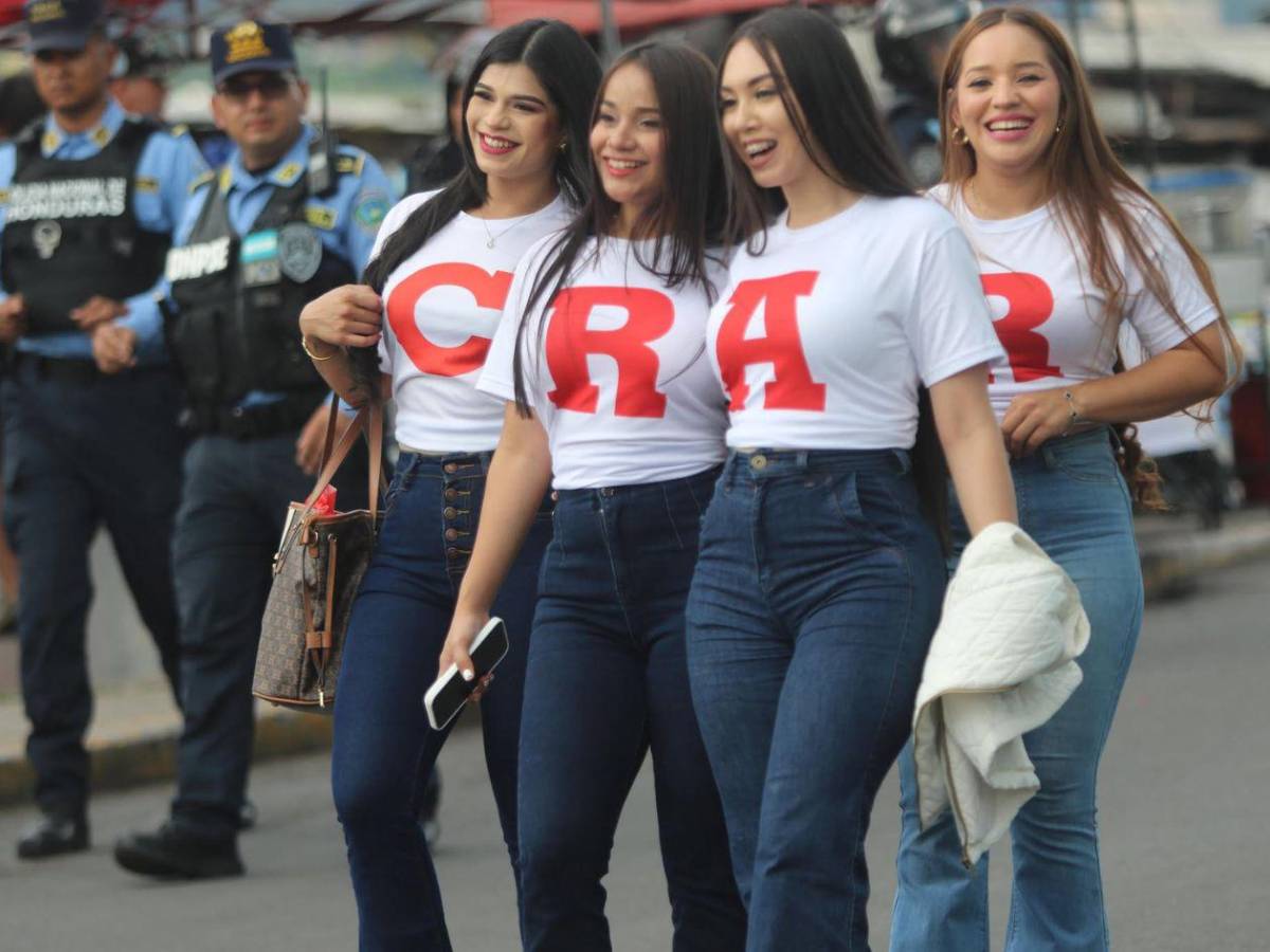 El ambiente que se vivió en la previa del Olimpia-Motagua del Apertura 2025