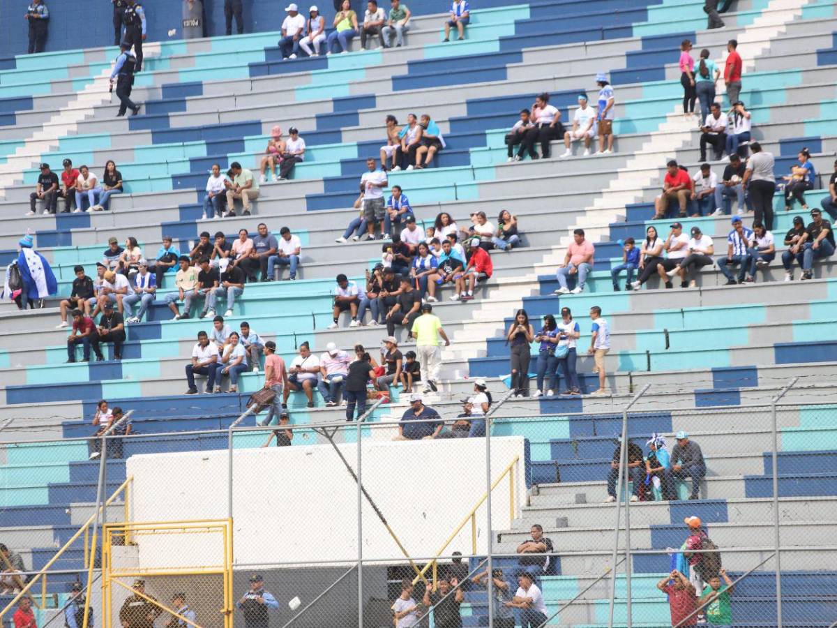 Selección Salvadoreña de Tiktokers desata furor en su llegada al Morazán