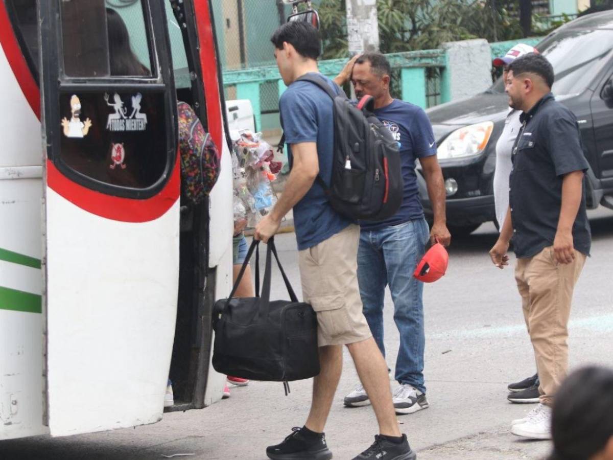 Masiva movilización marca inicio de Semana Santa