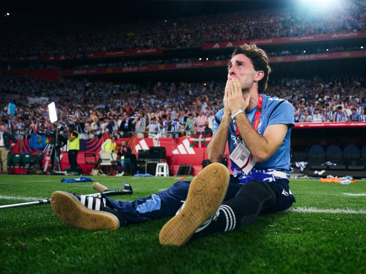 Simeone hundido, Griezmann con triste final y 'madridista' festeja la Copa del Rey