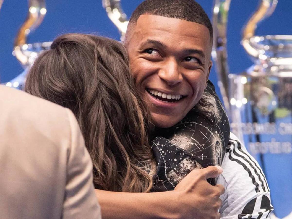 Madre de Mbappé señalada en caso de corrupción: revelan pagos y qué hizo el jugador