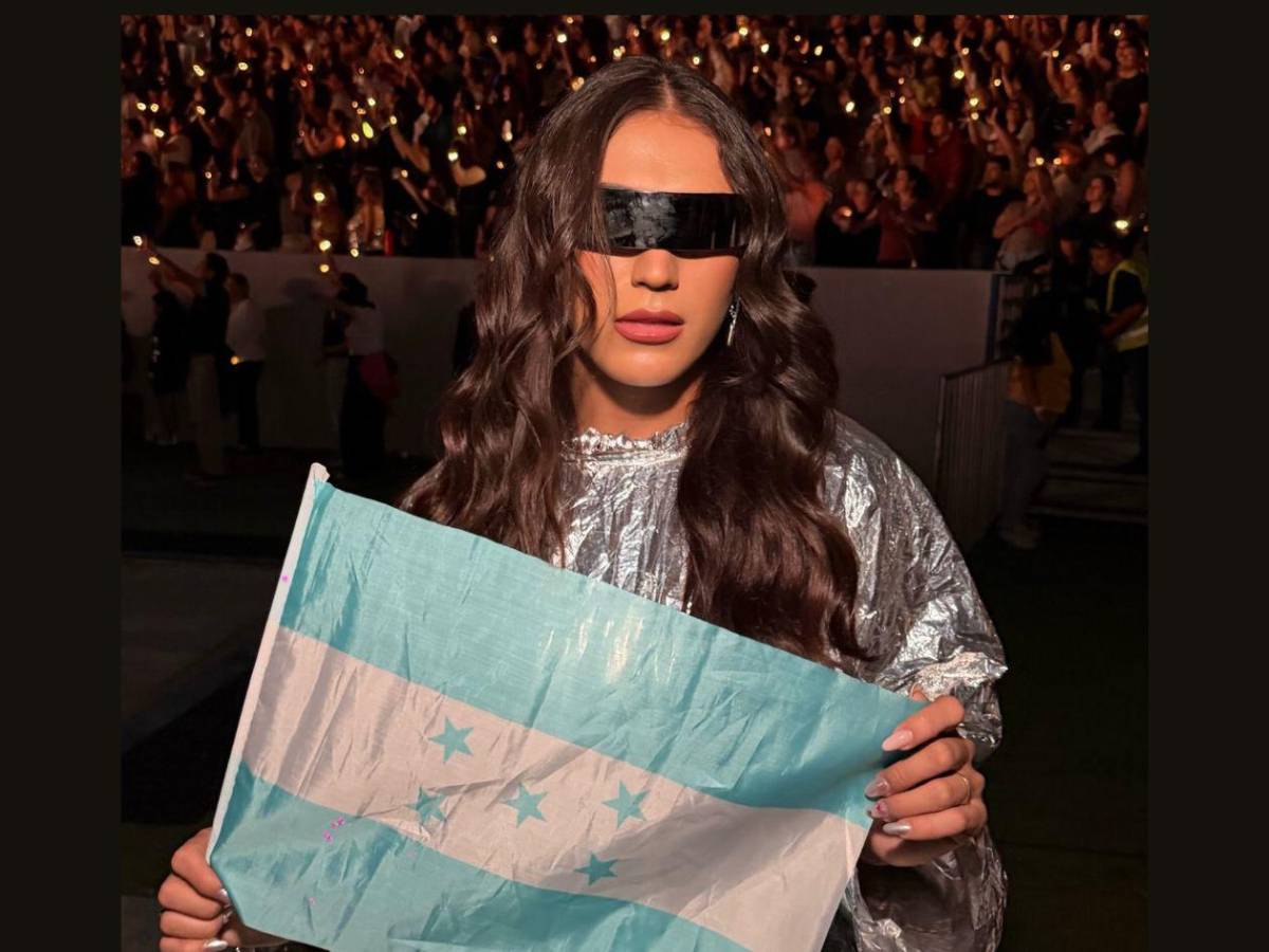 La Bicha Catracha cumple un sueño: Desfiló junto a Shakira