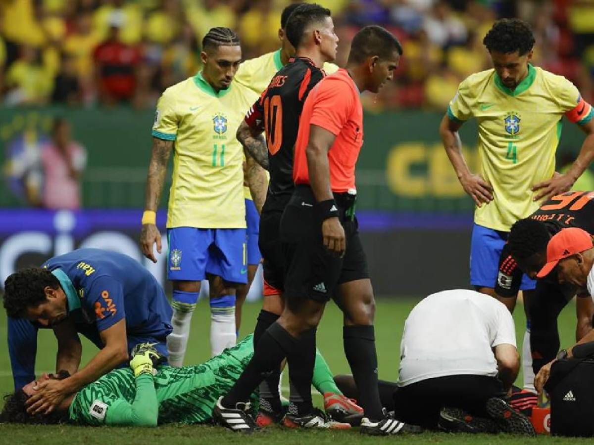 La razón de la bronca Raphinha-Vinicius y fuerte choque en el Brasil-Colombia