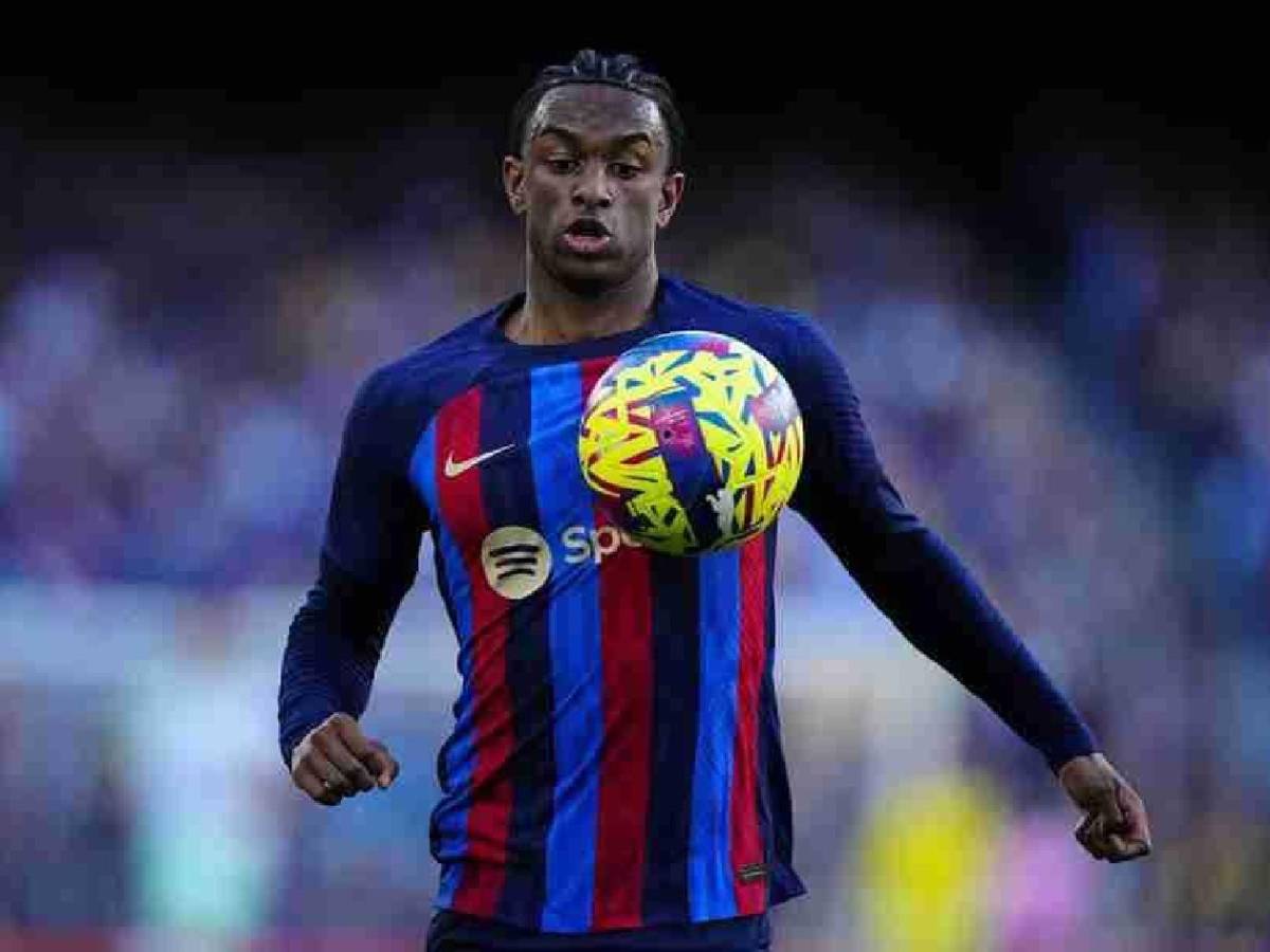 Hansi Flick lo dejó fuera y el jugador se iría del Barcelona: Hablé con él
