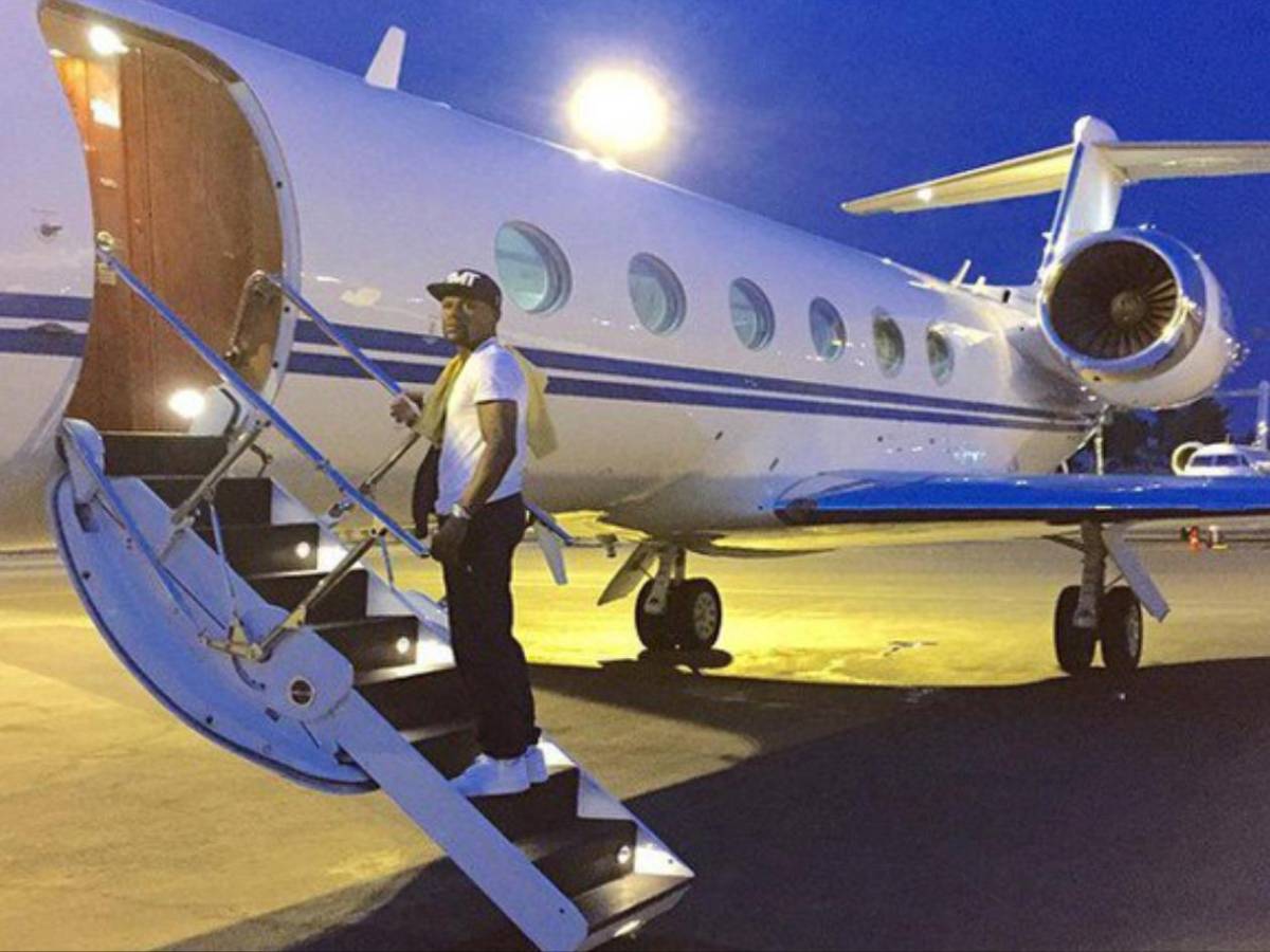 Floyd Mayweather se rinde ante belleza de Honduras y responde a denuncia