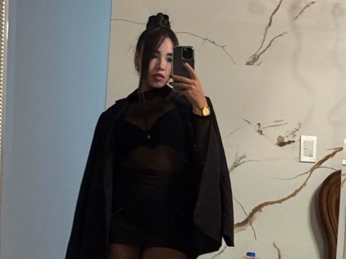 Influencer fue asesinada cuando se conducía en una Prado y esperaba cambio del semáforo