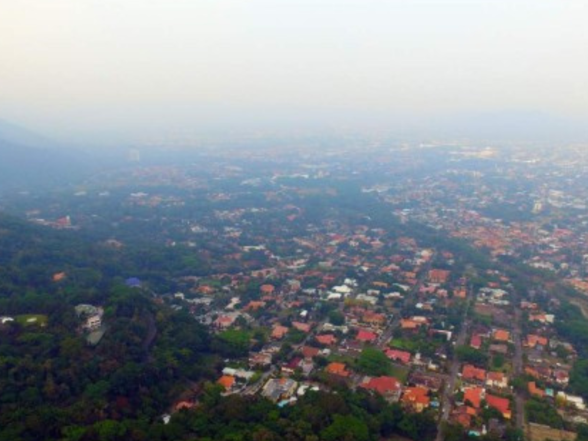 Continúan altas temperaturas, humo y bruma en Honduras