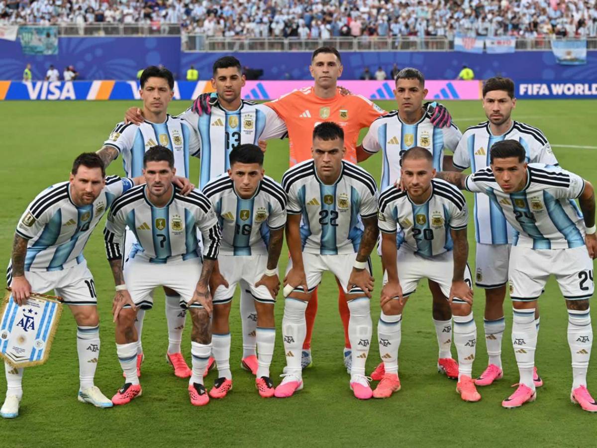 Show de Messi, su llanto, errores del VAR en Argentina - Argelia y Antonela robó miradas