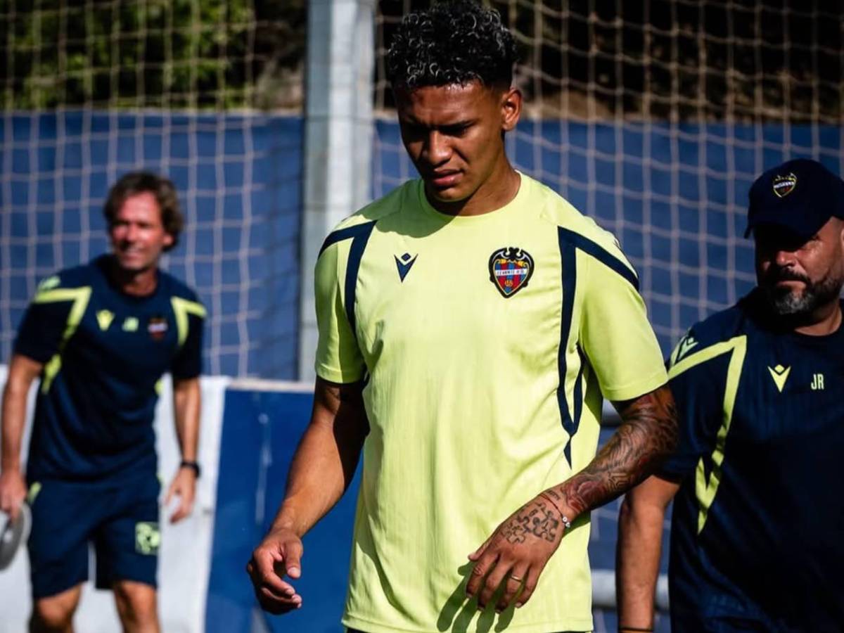 Real Madrid anuncia fichaje y vende a goleador, dos jugadores dejan al Barcelona y Kervin es noticia