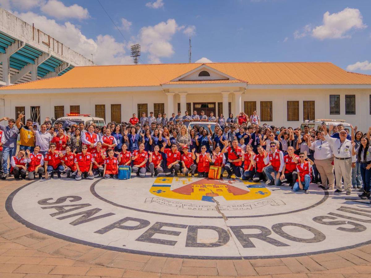 Así se preparan los estudiantes sampedranos para salvar vidas en una emergencia