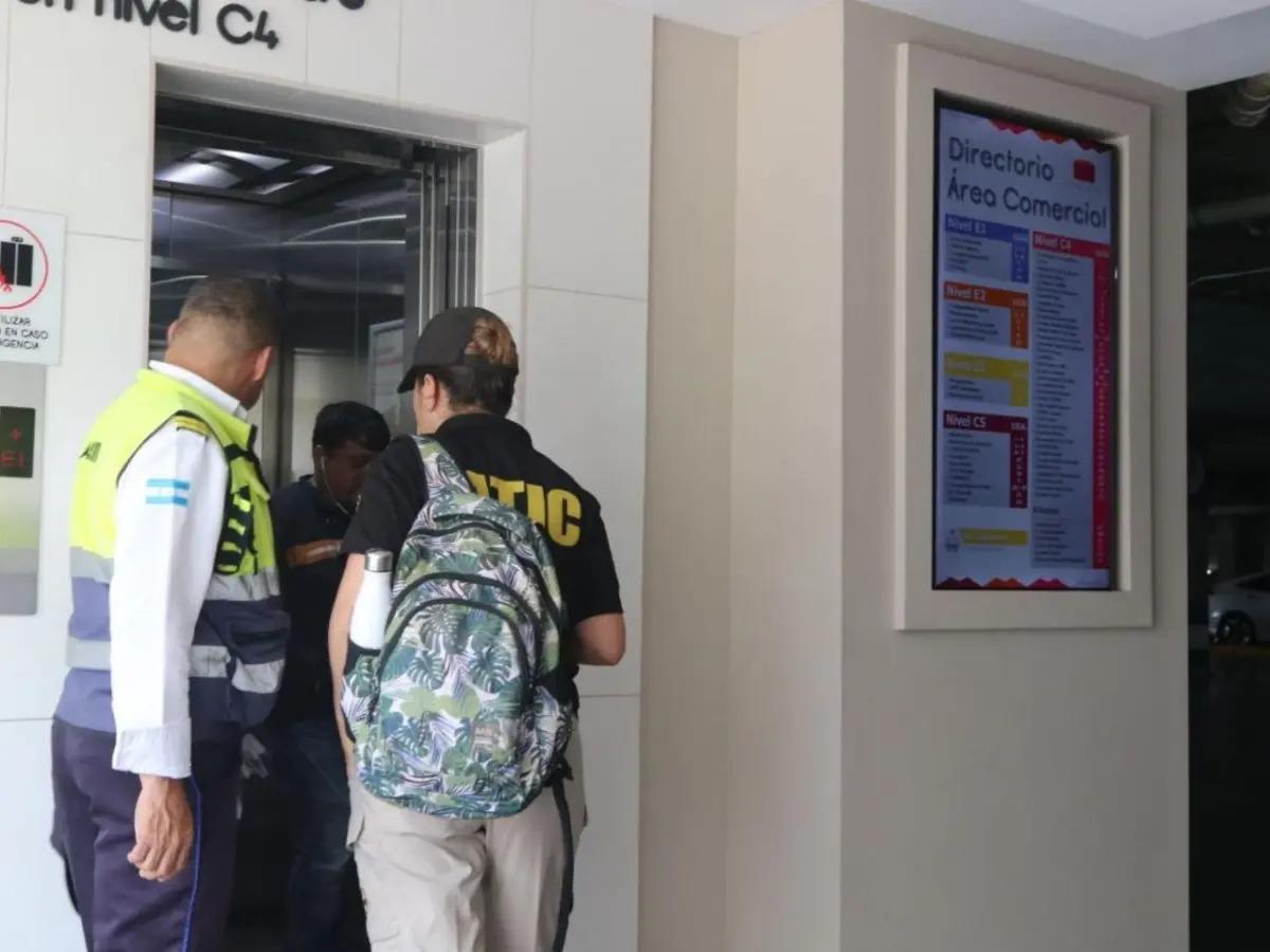 Celulares, computadora y escáneres: hallazgos en Nueva Med, clínica denunciada por LA PRENSA