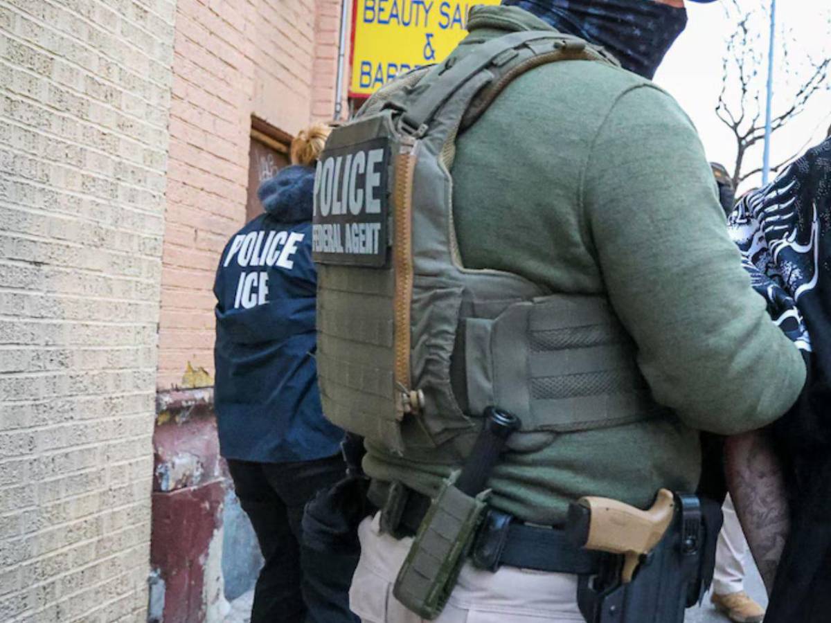 Hondureño es descubierto haciéndose pasar por agente del ICE en Utah