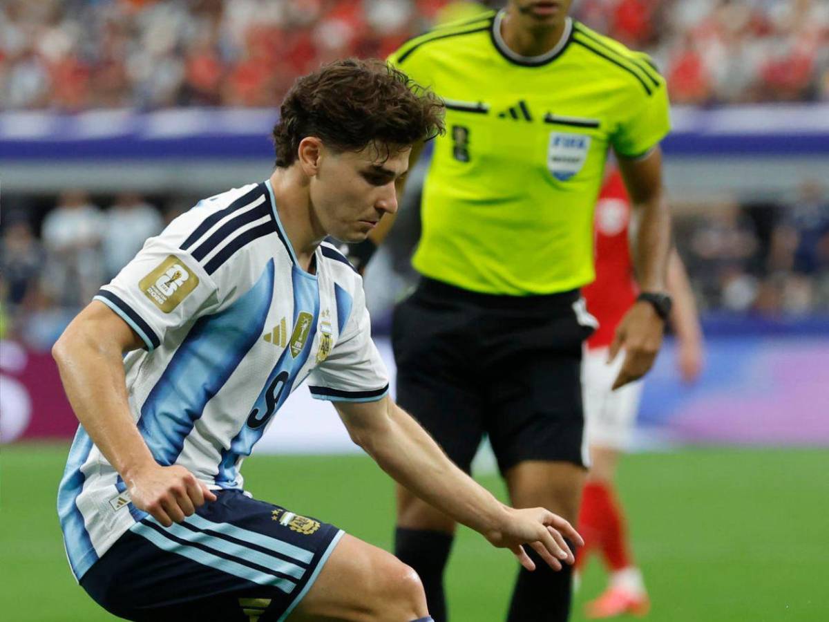 Julián pide salir del Atlético y decide entre Barcelona y Real Madrid