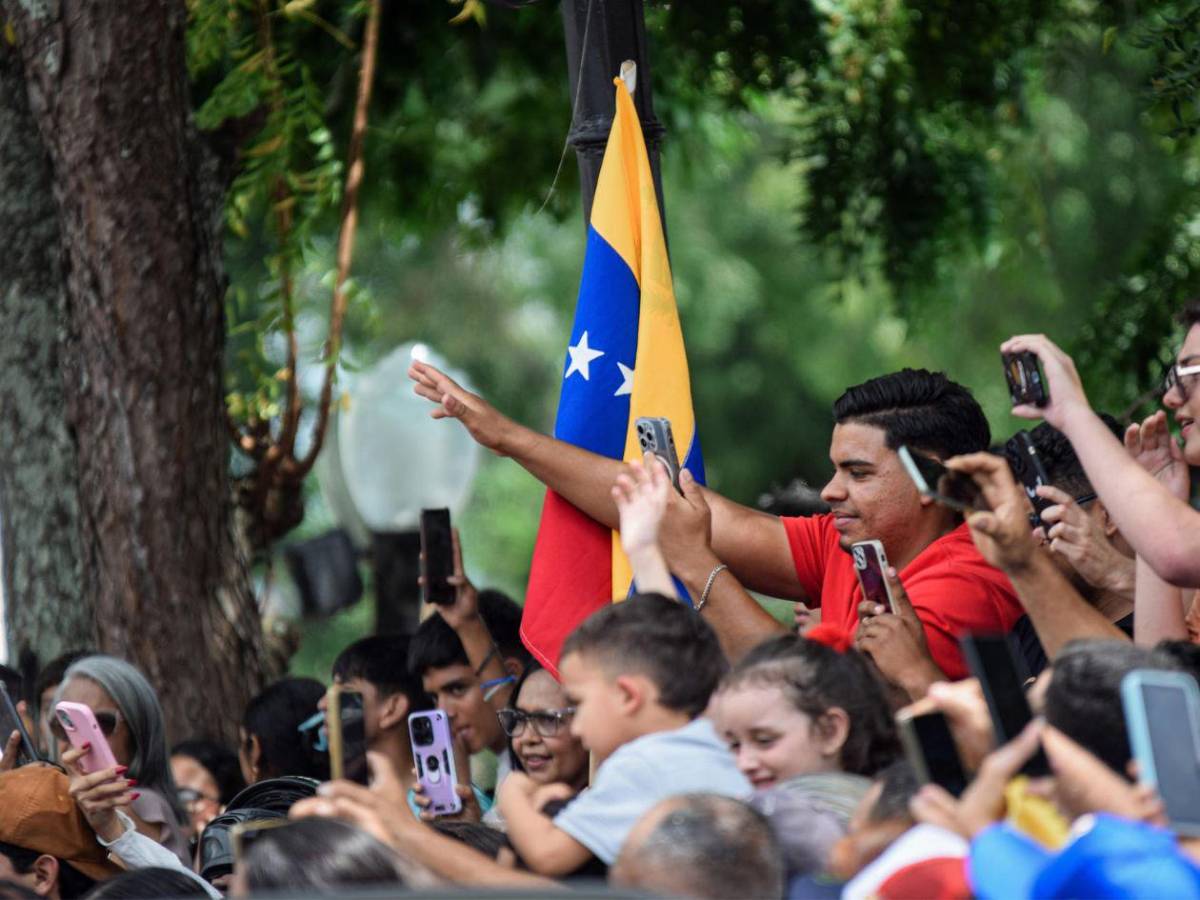 Así fue el multitudinario recorrido de María Corina Machado tras regresar a Venezuela