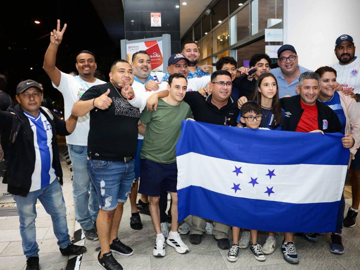 Alemán sorprendió a la H y ambientazo previo al duelo Costa Rica–Honduras