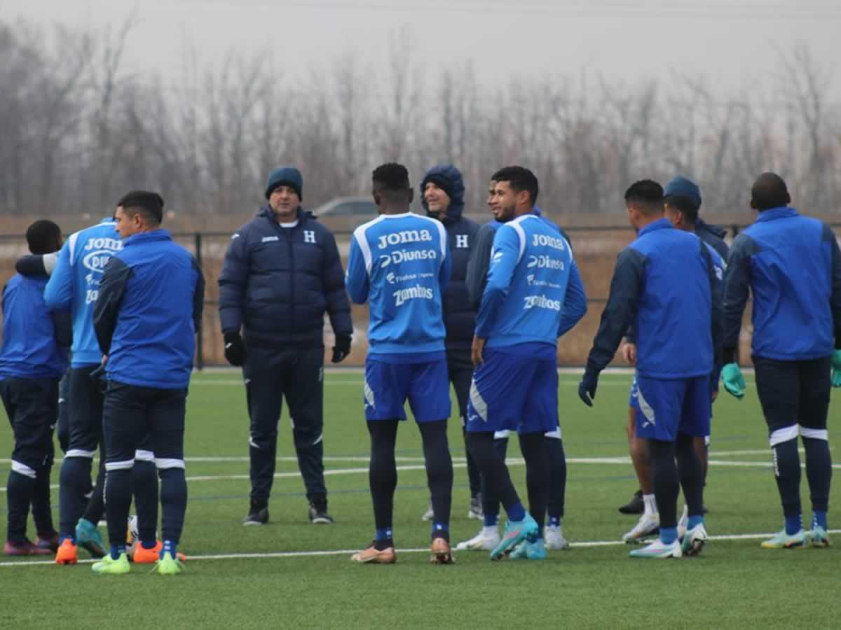 Selección de Honduras entrenó a -5 grados previo al juego ante Canadá