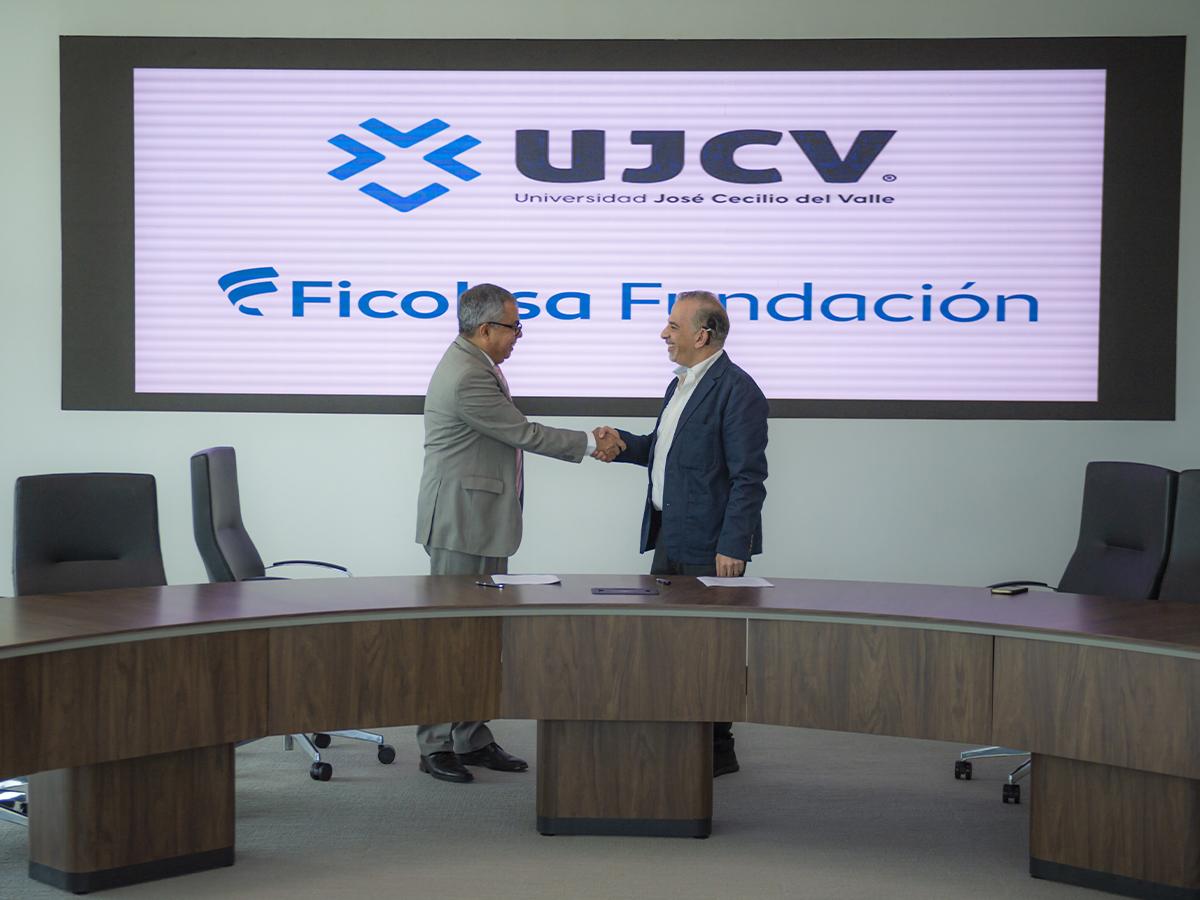 Fundación Ficohsa y la Universidad José Cecilio Del Valle firman alianza en beneficio de la educación