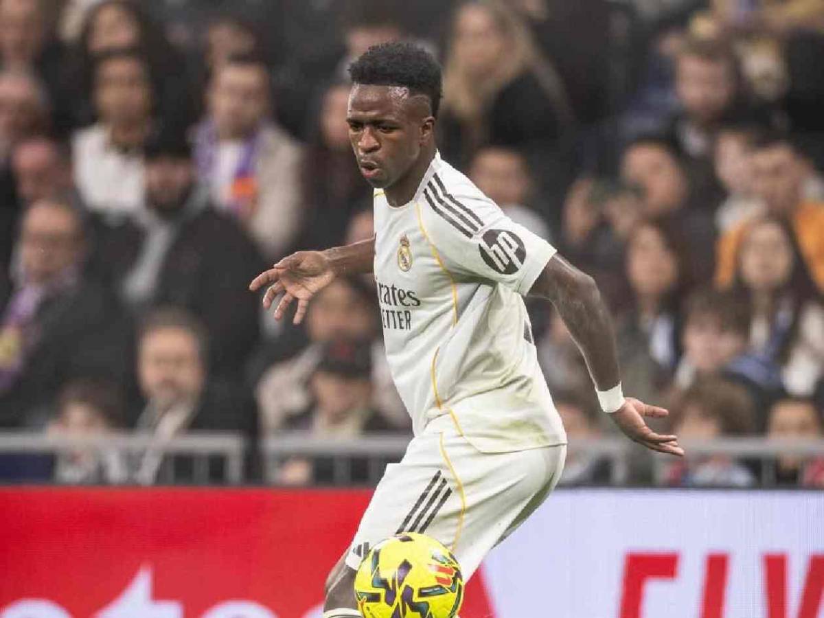 Quieren sacar a Vinicius del Real Madrid: buscan romper el mercado y llevárselo