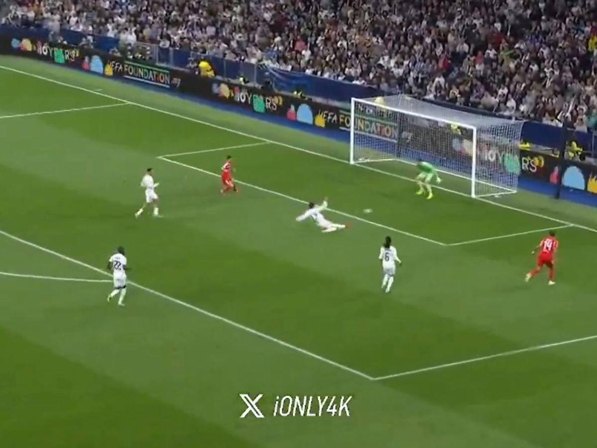 Real Madrid sufrió: jugador salió en camilla, silbidos a Vinicius y penal no pitado