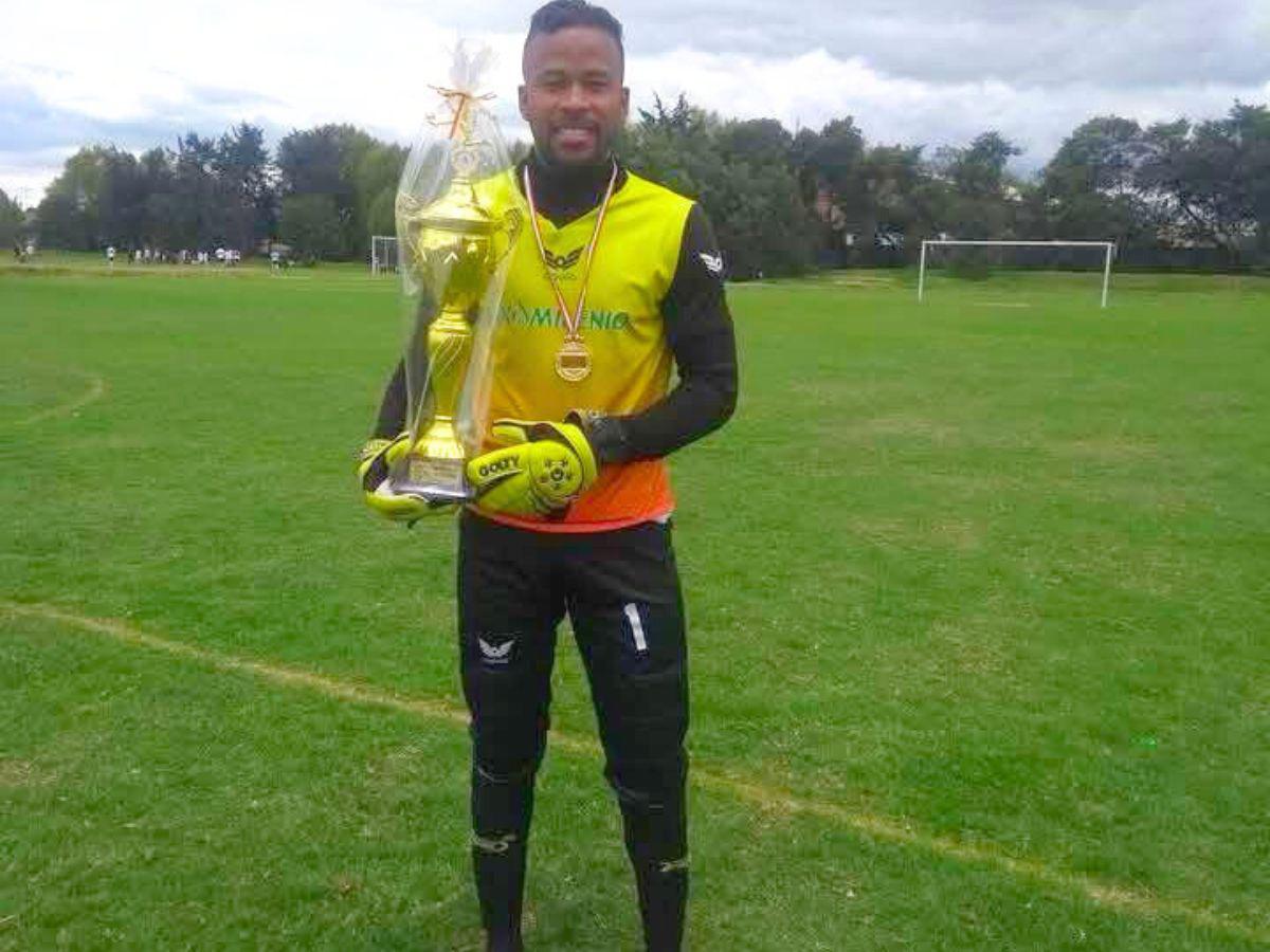 Trump envía a futbolista a cárcel salvadoreña por tatuaje del Real Madrid