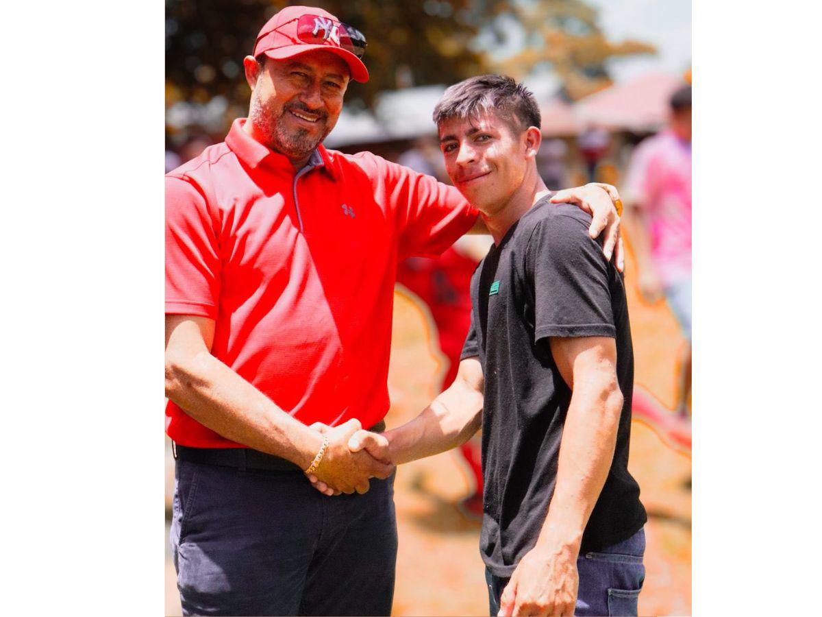 ¿Quién es Nelson Bueso? El candidato que fue tiroteado en Azacualpa