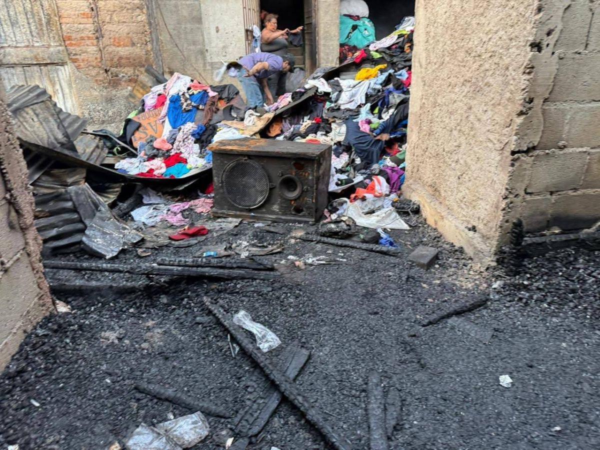 Así quedó el mercado Galindo tras el feroz incendio que dejó heridos y severos daños