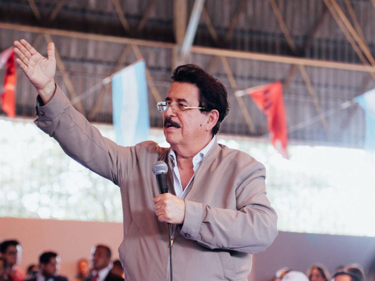 Mel Zelaya deja mensaje a la oposición: “¿Quiénes están en Nueva York?”