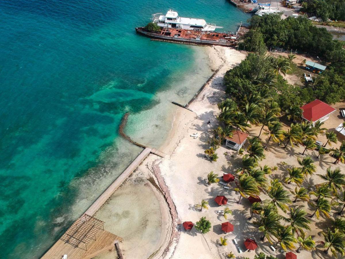 Estas son las impresionantes playas de Honduras que puedes visitar en Semana Santa 2026
