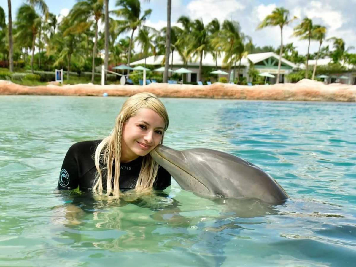 Andy Najar y su sexy esposa vacacionaron en paradisíaca isla: ella lució bikinazos