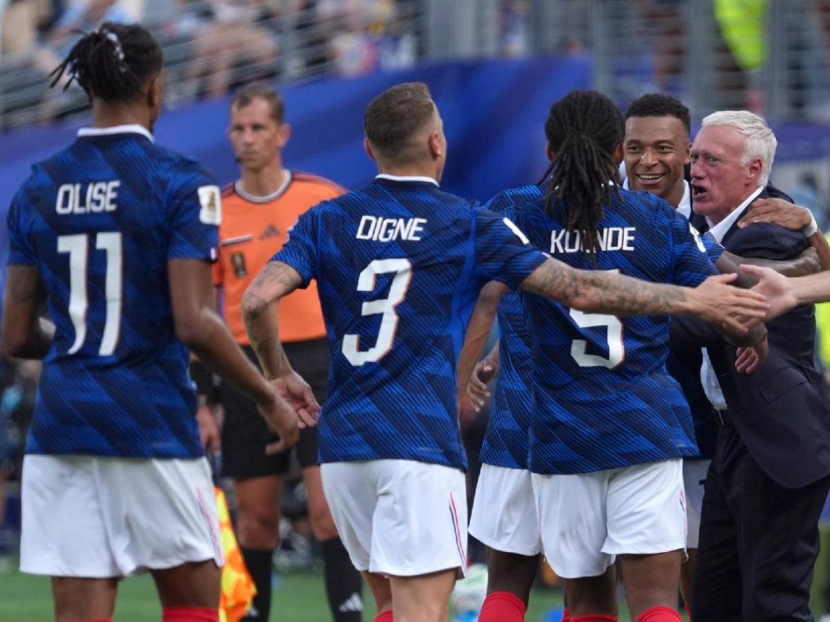 Show de Mbappé en el Mundial, lo que hizo con su DT y dolor de Suecia eliminada