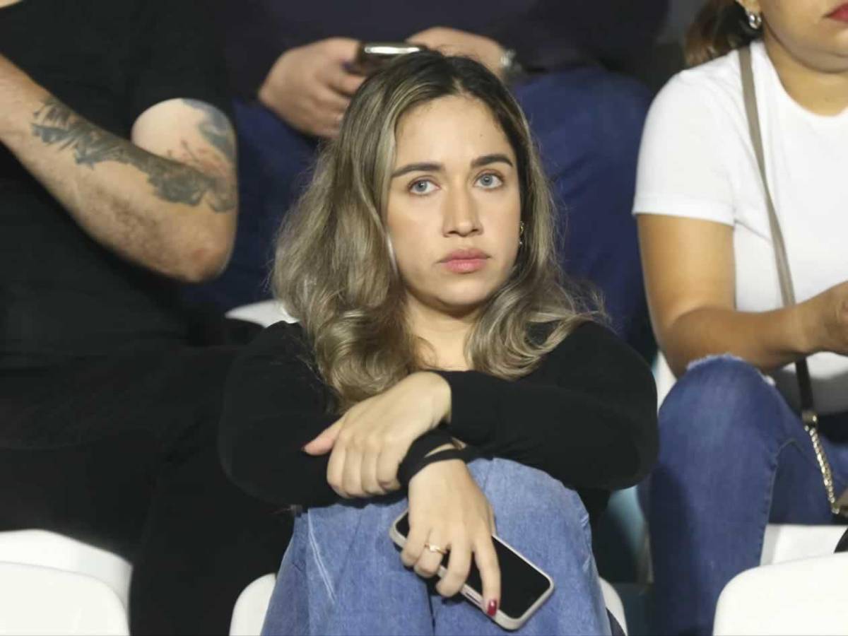 Olimpia salvado por repentino héroe, burla a Motagua, polémica y bella novia de futbolista