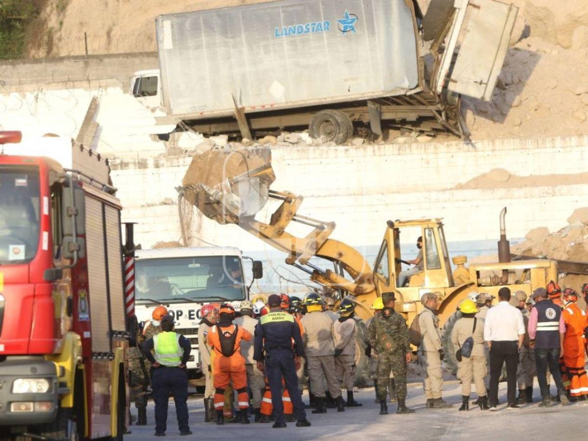 Intensa labor de rescate: bomberos trabajaron más de 40 horas tras derrumbe en Loarque
