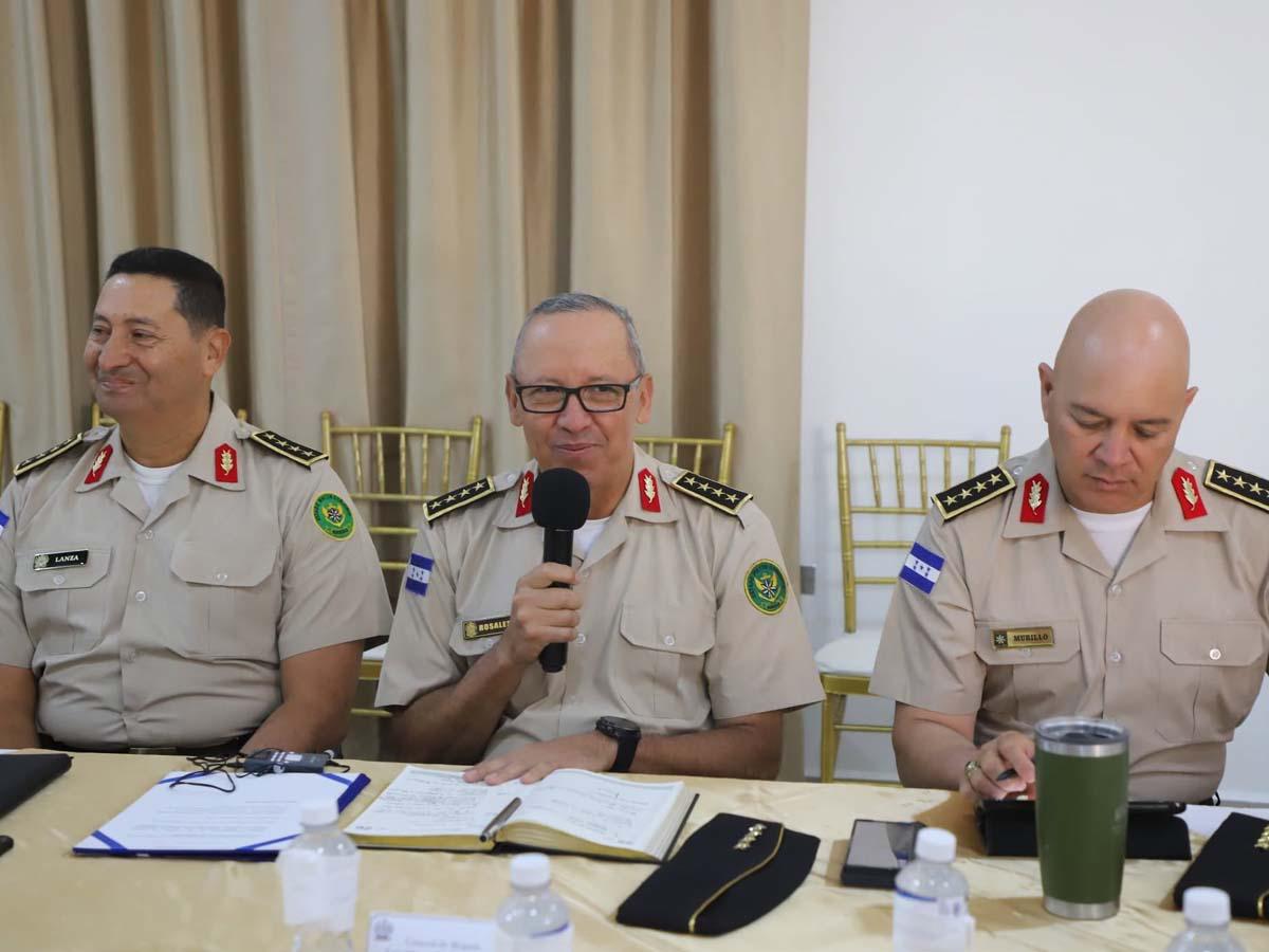 Jeffrey K. Randall se reúne con cúpula de las Fuerzas Armadas de Honduras